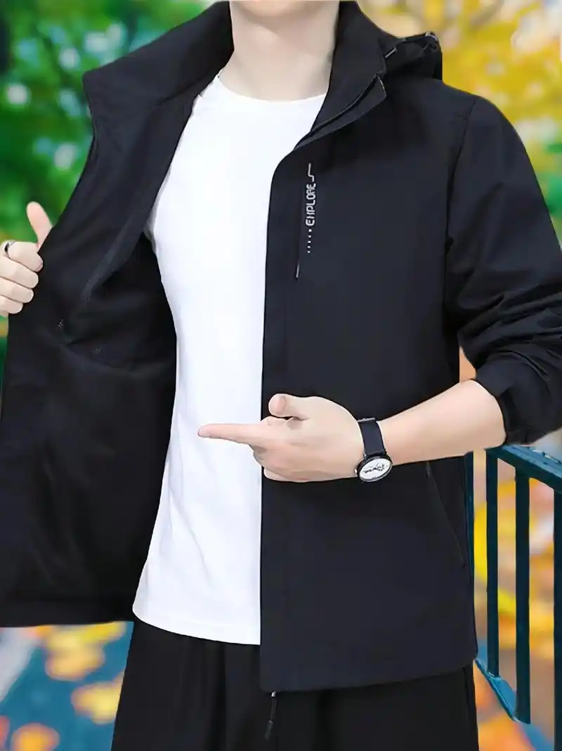 春秋季男士外套薄款男士冲锋衣秋款,可脱卸帽