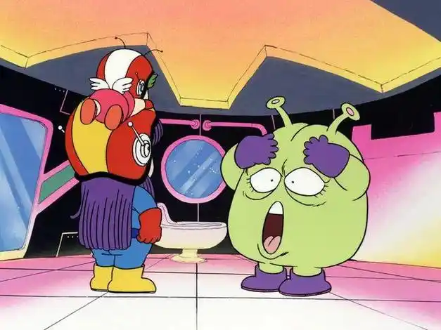 这位号称宇宙海盗的外星人有着胖胖的身体,长在脑袋上的屁股和触角上