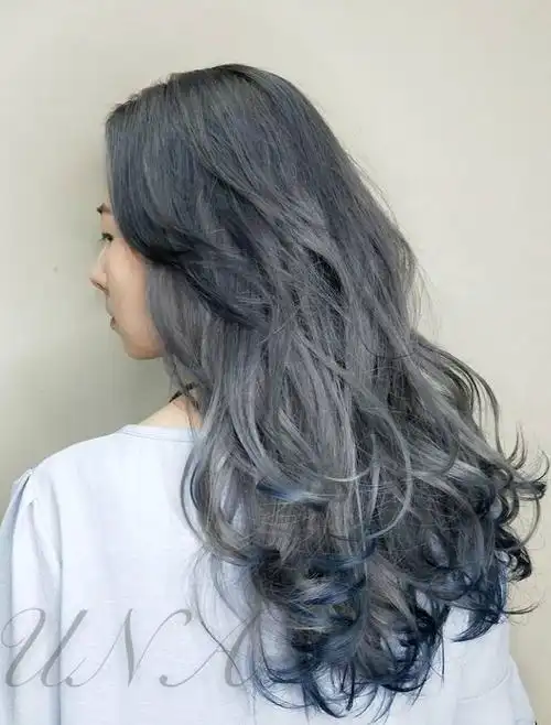 流行雾灰蓝流行色系