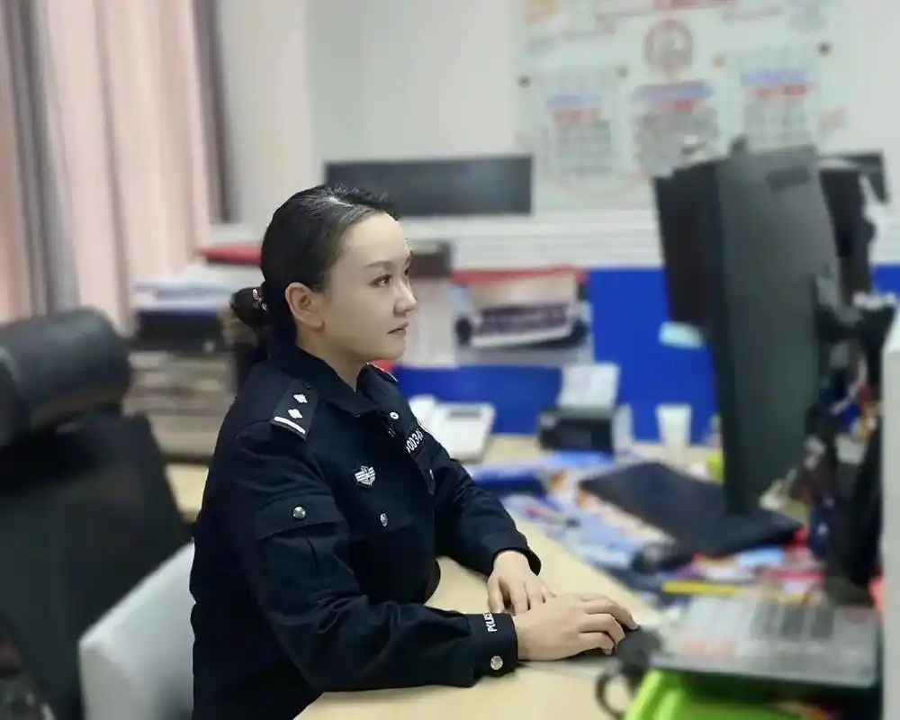 花开网安别样红我们是女网警