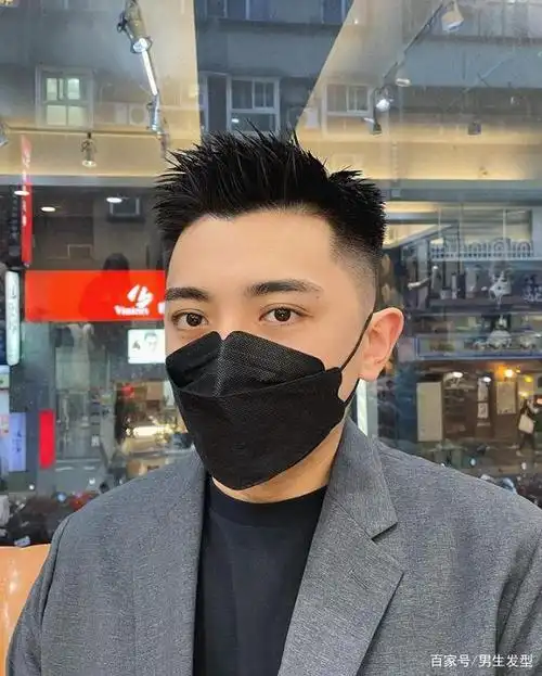 男人过了40岁,建议剪这3款发型,稳重帅气不油腻