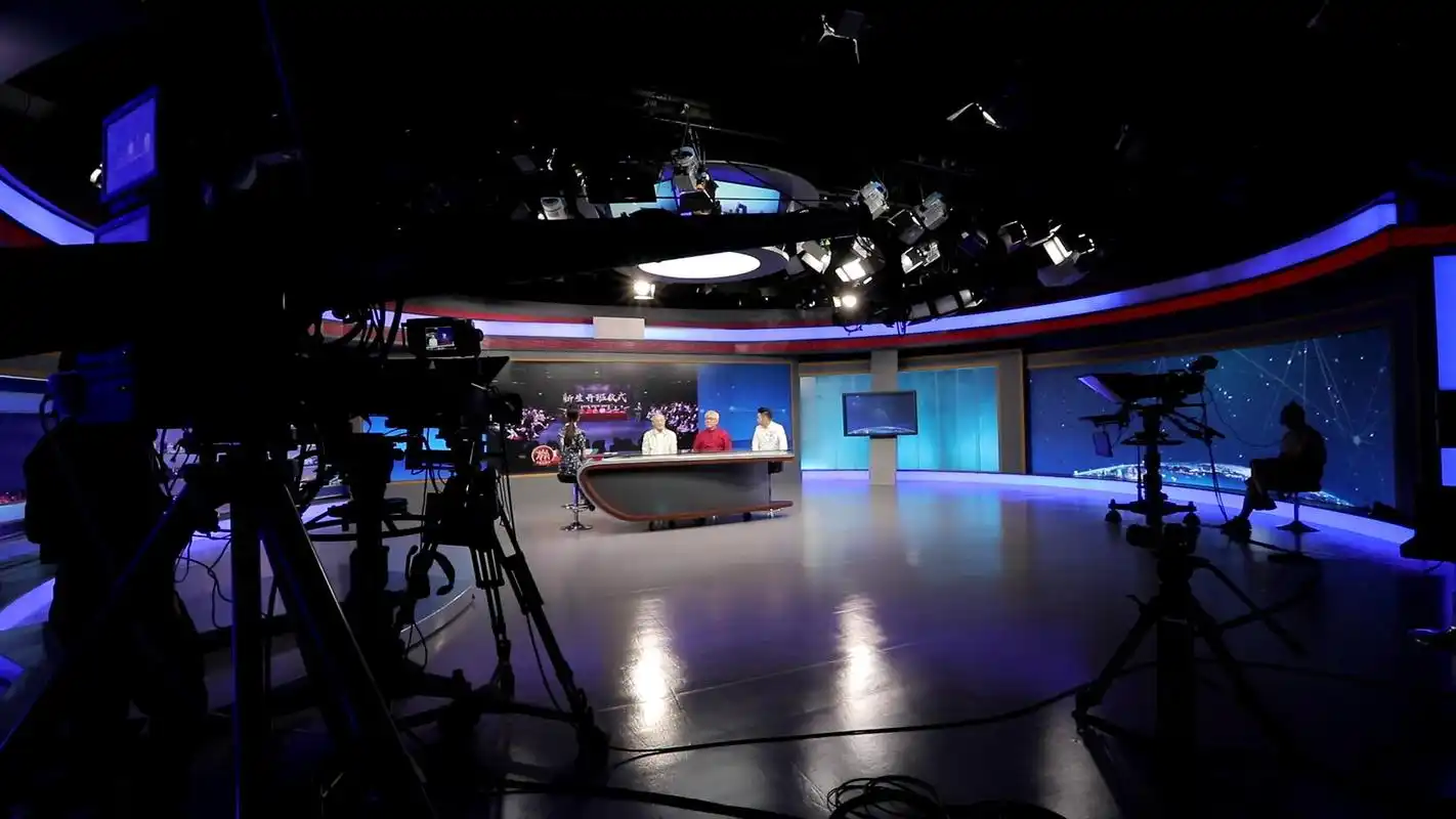 演播厅照片.jpg