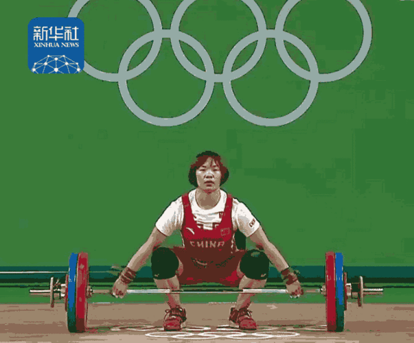 关键词:蹭头了  动表情:里约时间8月10日,向艳梅在里约奥运会女子举重