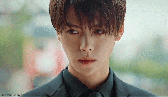 大家有没有觉得肖宇梁的小哥正面冷,侧面很温柔(加演技楼,.