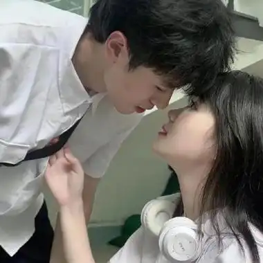 精致的情侣头像男女两张酷星星点点全是我的思念