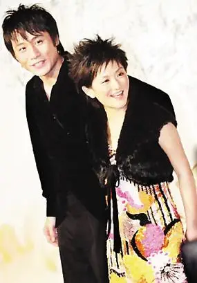 刘烨公布婚讯 刘烨与谢娜情史回顾