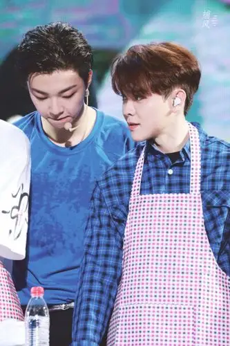 尤长靖陈立农情头