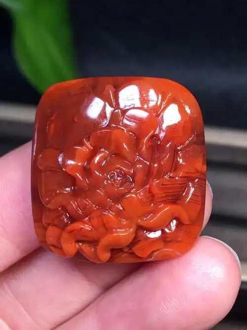 凉山南红冰飘南红吊坠