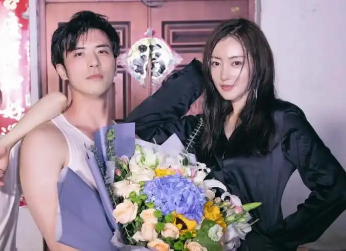 张天爱的老公张天爱徐开骋同居坐实