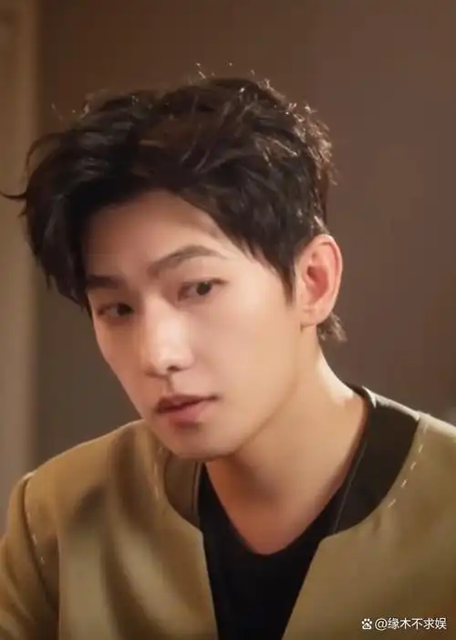 乔欣助理曝大瓜:杨洋张天爱藕断丝连,前女友乔欣曾吃醋质问!