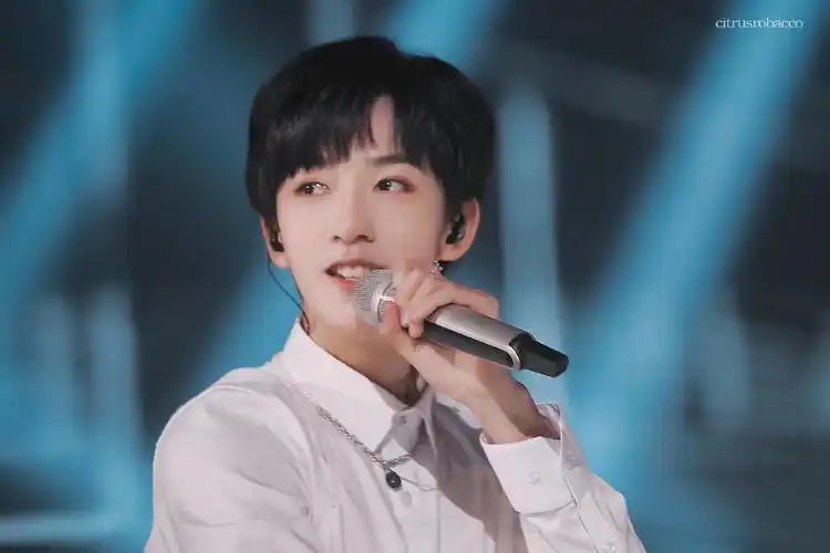 贺峻霖 - 堆糖,美图壁纸兴趣社区