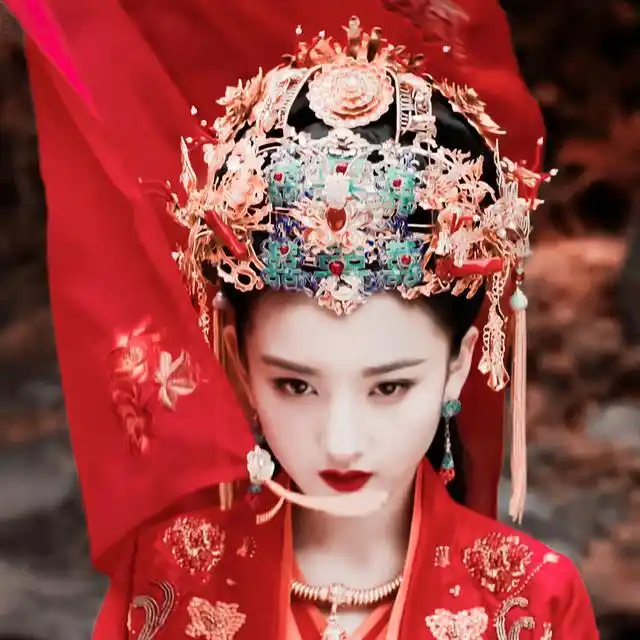 当红花旦最好看的嫁衣造型少女新娘甜美贵气