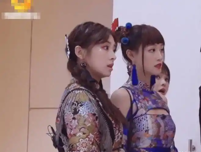 原创浪姐孟佳被淘汰众人第一反应都很惊讶王霏霏现场崩溃大哭