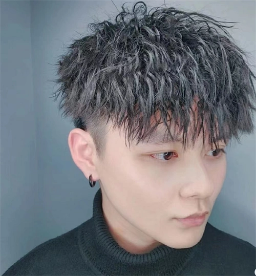 时尚渣男锡纸烫 轻松打造高颜值_男生烫发 - 美发站