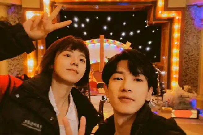 邬家楷发了10个赵今麦##邬家楷镜头下的赵今麦