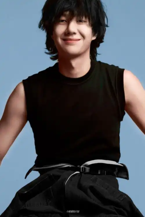 王一博时尚芭莎开年封面##时尚芭莎 王一博