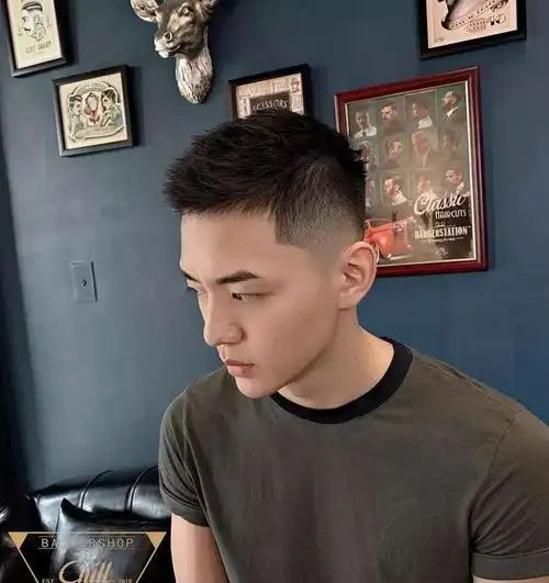 男生春夏剪什么发型才看?这7款你颜值高更帅气!_头发