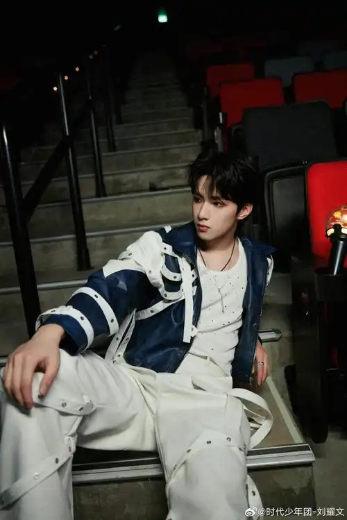 新声唱作人刘耀文##刘耀文blue