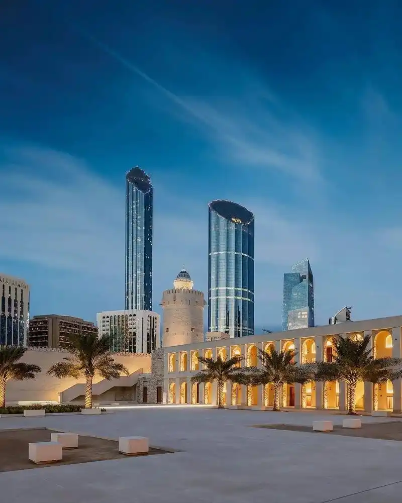 中东最低调的城市——阿布扎比,是阿拉伯联合酋长国首都,也是阿 - 抖