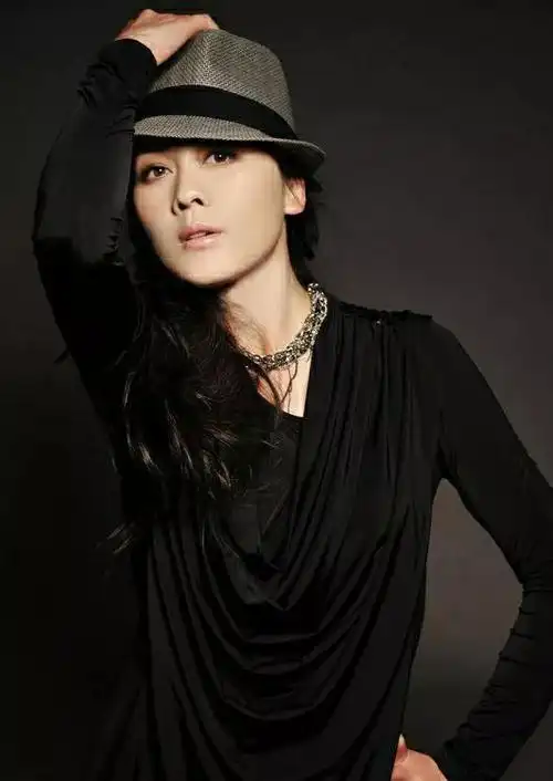 扬州美女小李琳优雅妩媚高清写真