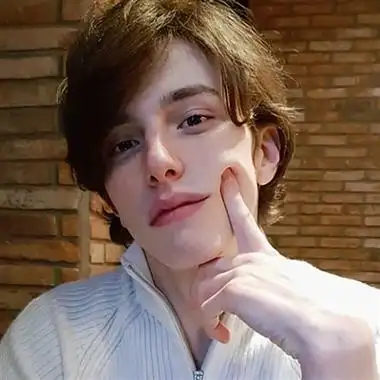 欧美风高级感的头像男(精选12张)