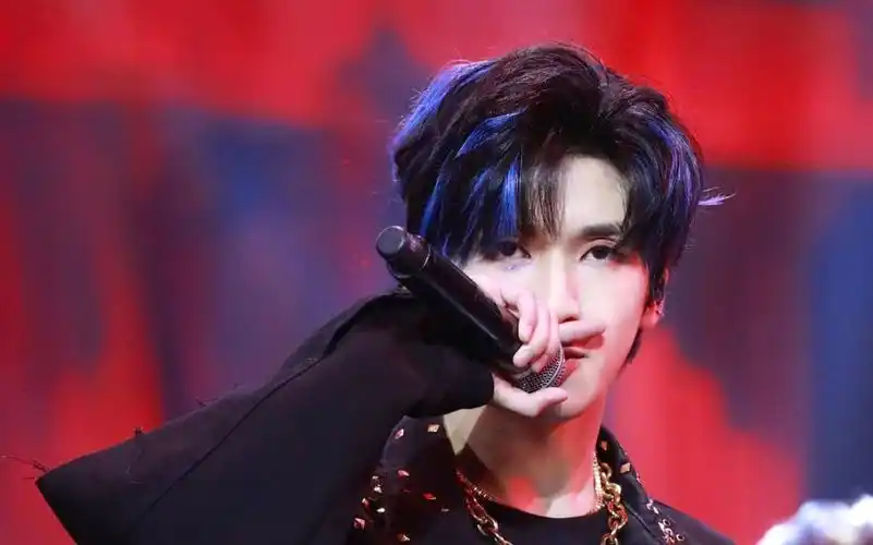 严浩翔巴比伦双机位focus竖屏直拍