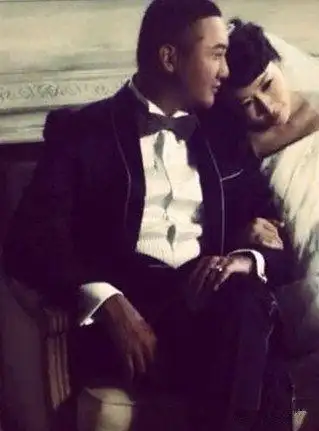 【图】毛俊杰老公图片引关注 与关喆结婚被指乌龙