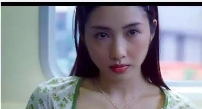 所以在第六部古惑仔胜者为王中,黎姿重新出场,这次扮演