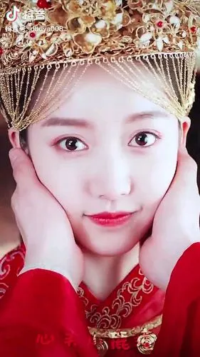 一起看看古装姜贞羽