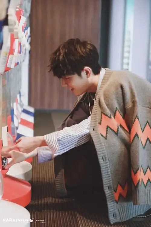 肖战真的可以看什么都深情吗?