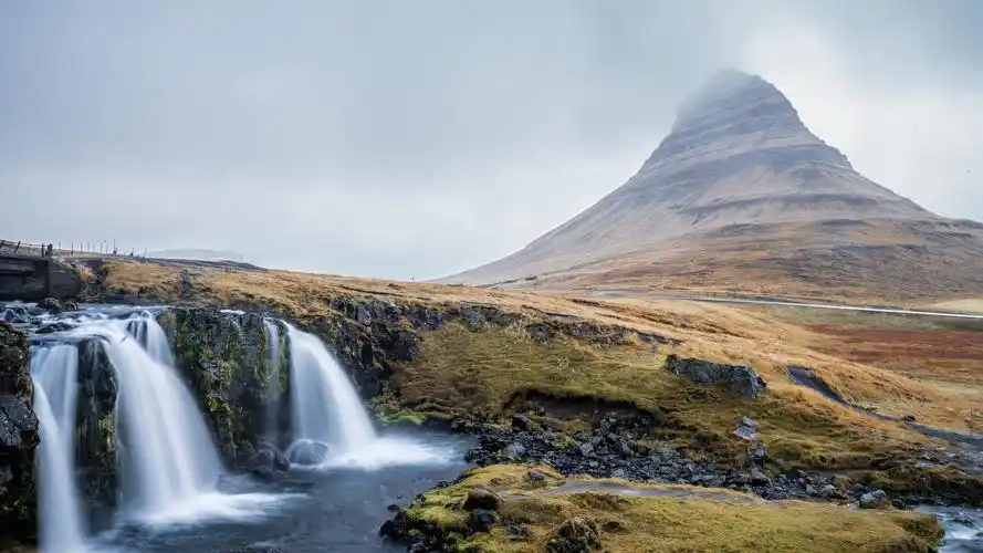 安装元气桌面,海量壁纸一键设置尺寸:3840x2160体积:8kb上传时间:2022