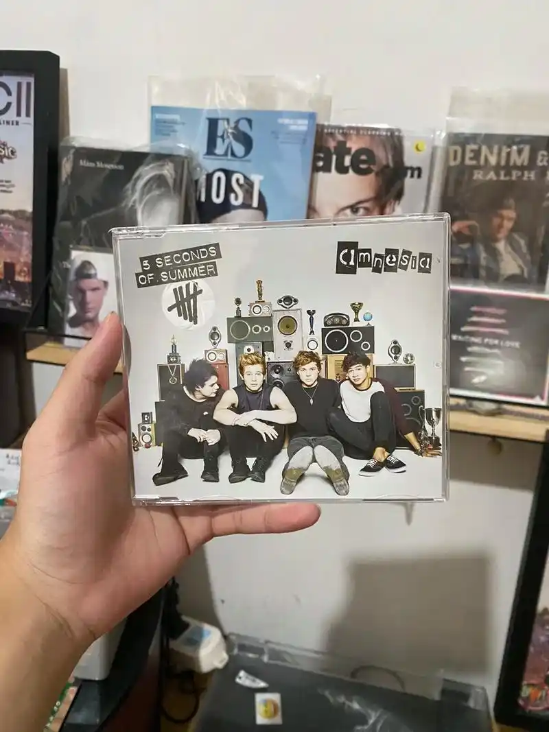 五秒盛夏乐队cd.5 seconds of summer发行 - 抖音