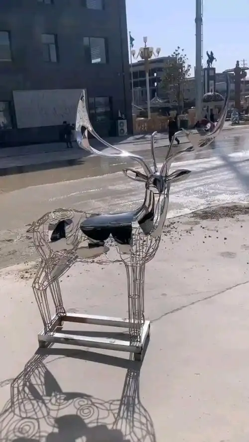 精致的不锈钢小鹿雕塑欣赏 汉博雕塑 不锈钢雕塑 镜面雕塑 小鹿