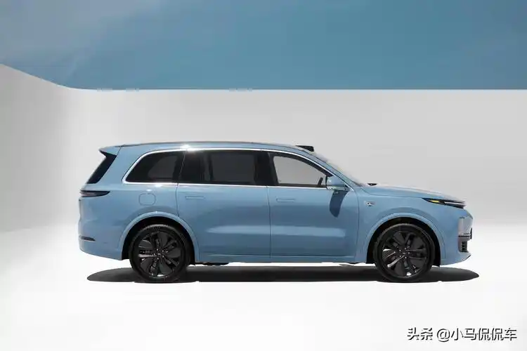 一亮相就"备受瞩目",理想l9来袭,车内冰箱,电视全都有