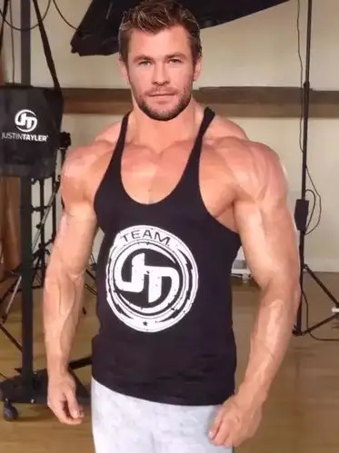 你可千万别像他这么练,真心不好看!