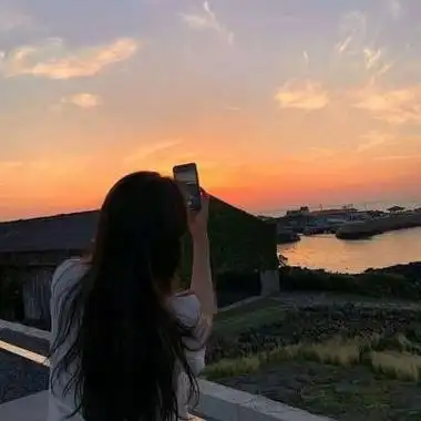 78日落女生头像78