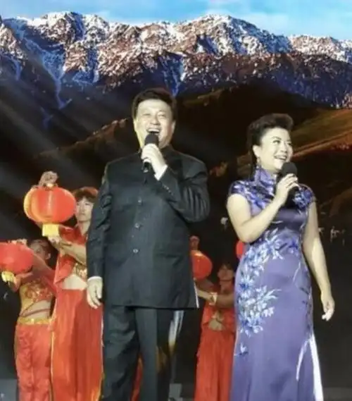 以前还有人问过张也为什么不选择和吕继宏在一起.他们都笑笑不说话.