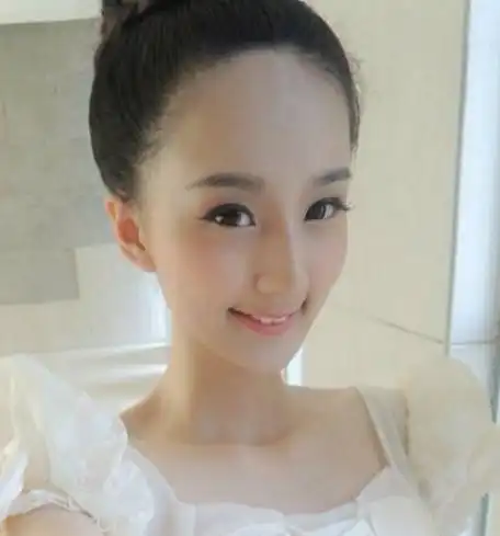 图华晨宇女朋友许晓诺深扒许姓女星逆天上位史