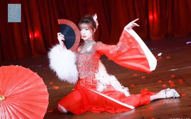 snh48钱蓓婷个人秀,一首《lost》,简直好听到不行!