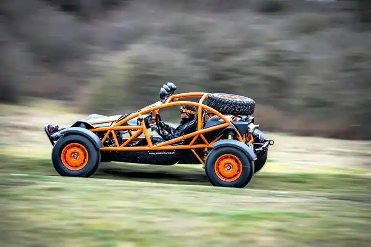 还记得号称最速钢管车的atom原子吗这次他们搞了一个越野的版本