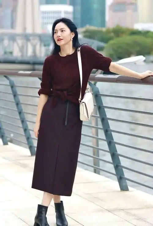 中年女人气质比颜值更重要!穿衣搭配记住"6不要",才优雅得体