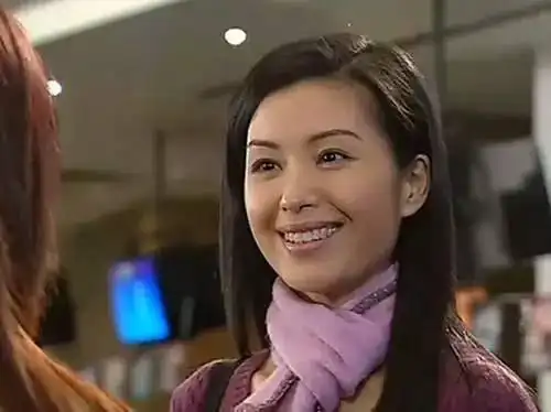 伍咏薇年轻时旧照