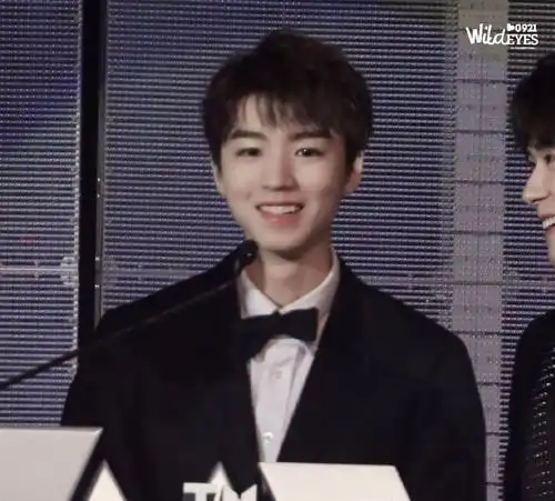 原创王俊凯太狠了为角色瘦身20斤脸尖得吓人鞠婧祎你学学人家