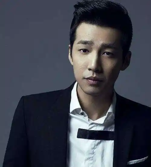 爱的阶梯路风的最后结局是什么 路风扮演者邹廷威个人资料简介 - 你问