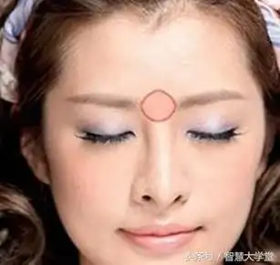 "劳碌命"女人的面相,注定奔波劳碌一生,无福可享