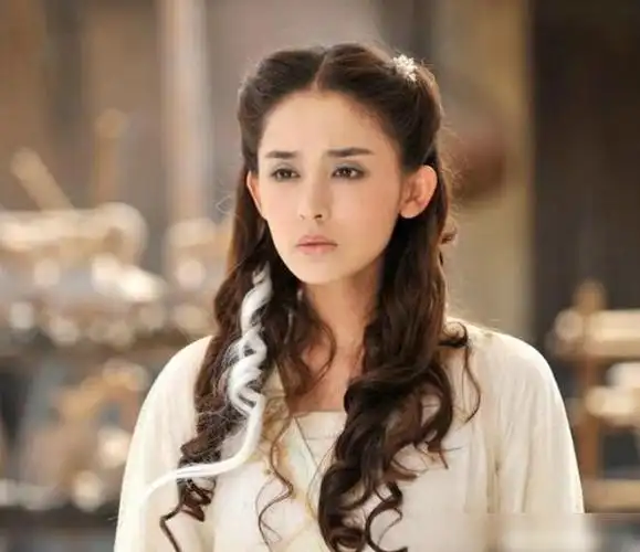 《十二谭》烂得清新脱俗:娜扎五官乱飞,特效不如20年前的|古力娜扎