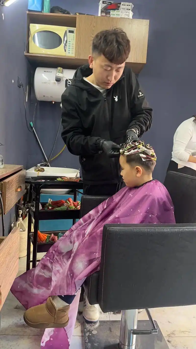 抽烟喝酒烫头 - 抖音