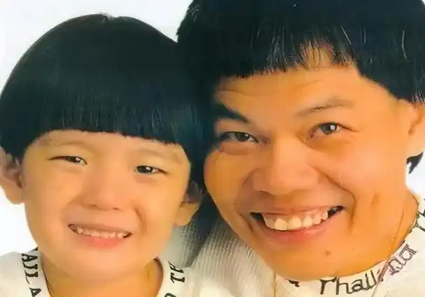 港台演员父子对比,曾志伟儿子是著名大导演,甄子丹父子如出一辙
