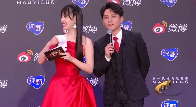 朱丹的接班人百克力的低情商行为得罪了半个娱乐圈