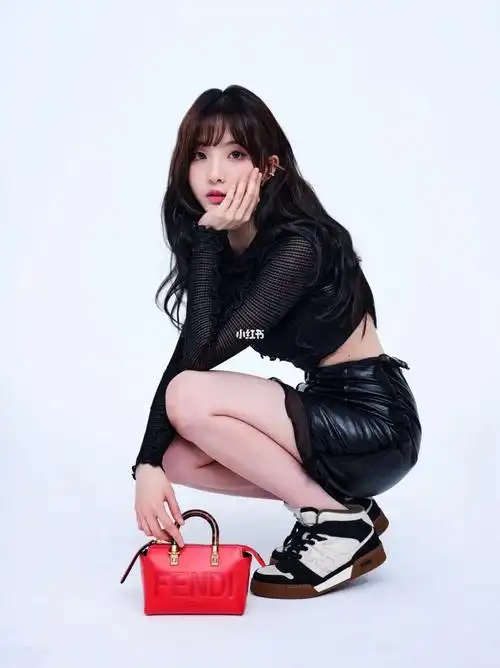 fendi match的鞋子我感觉上脚06会很好看!